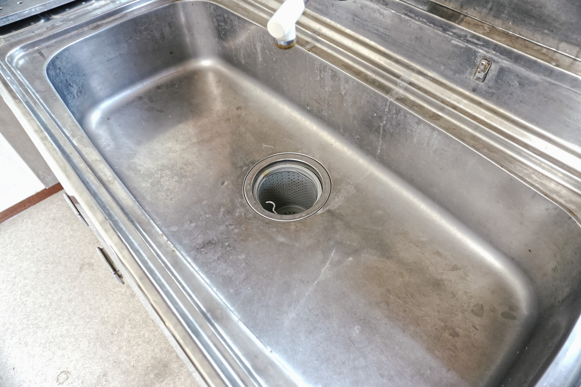 頑固な水垢の落とし方と日頃からできる予防策【水道職人：プロ】